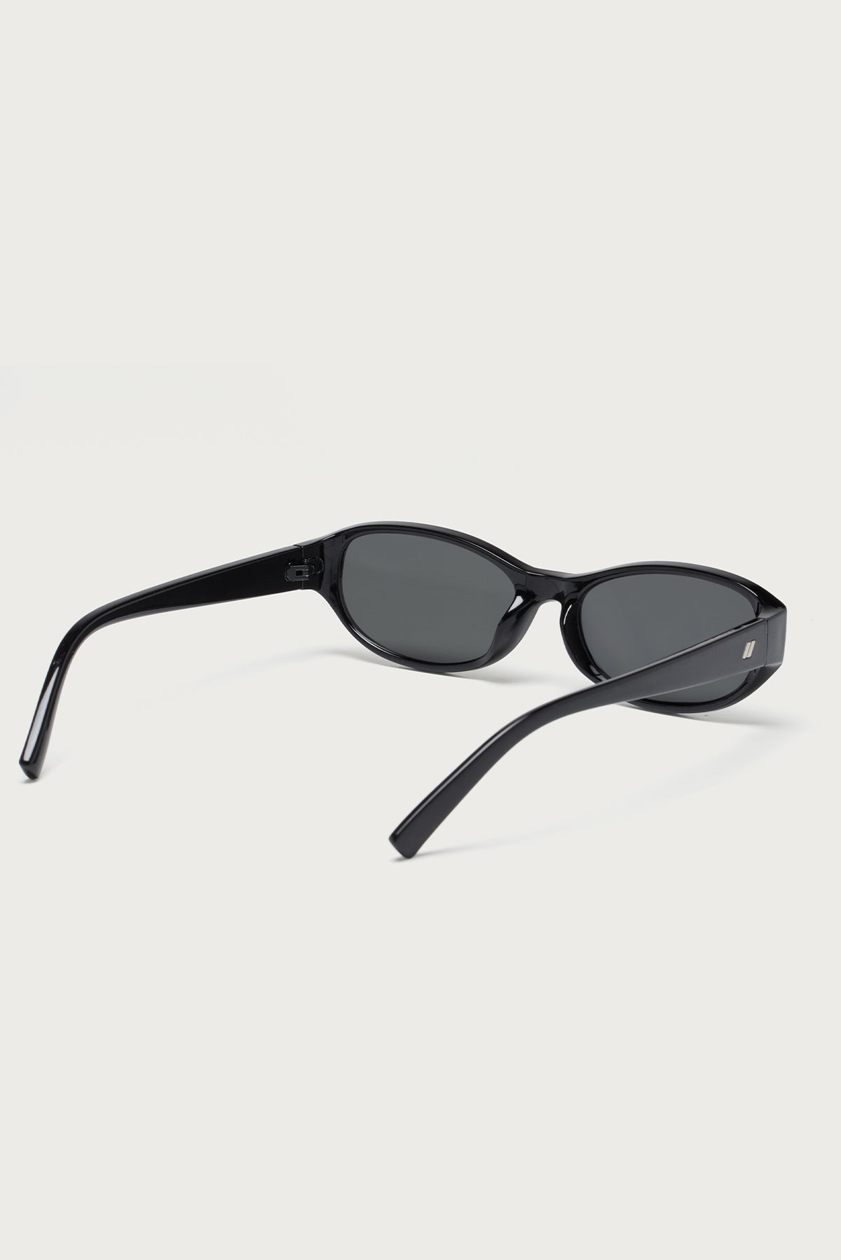 Lavinia Oval Sunglasses