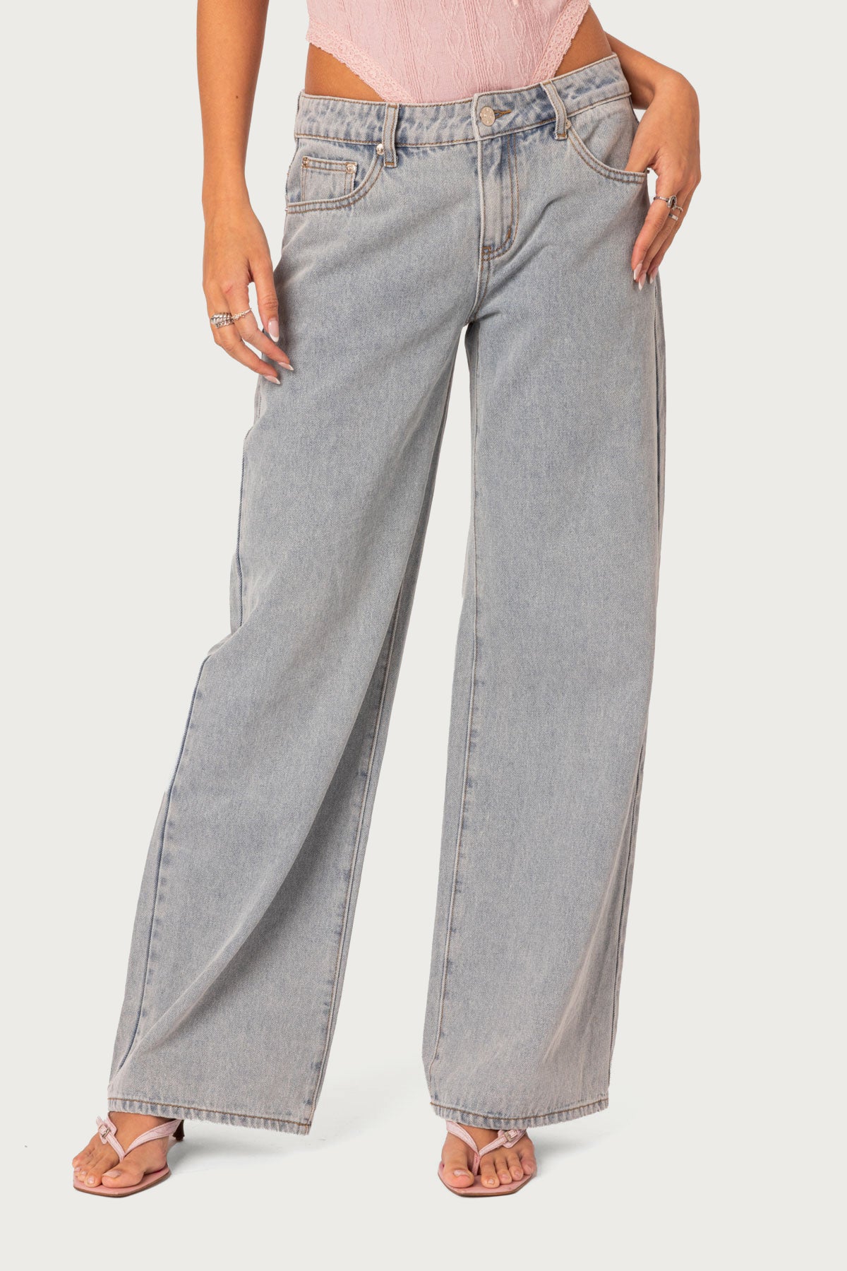 Bow Pocket Low Rise Baggy Jeans