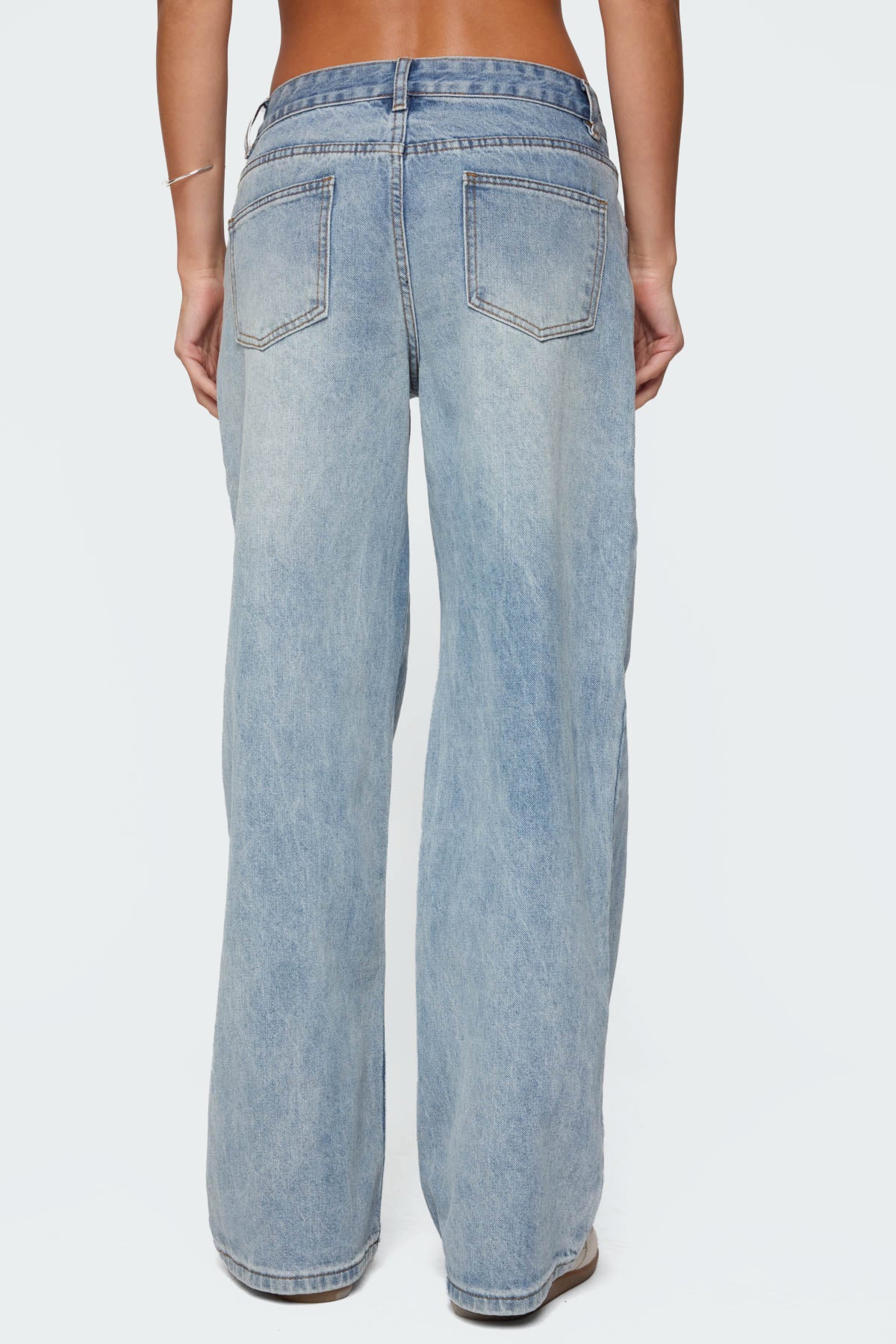 Ery Mid Rise Baggy Jeans