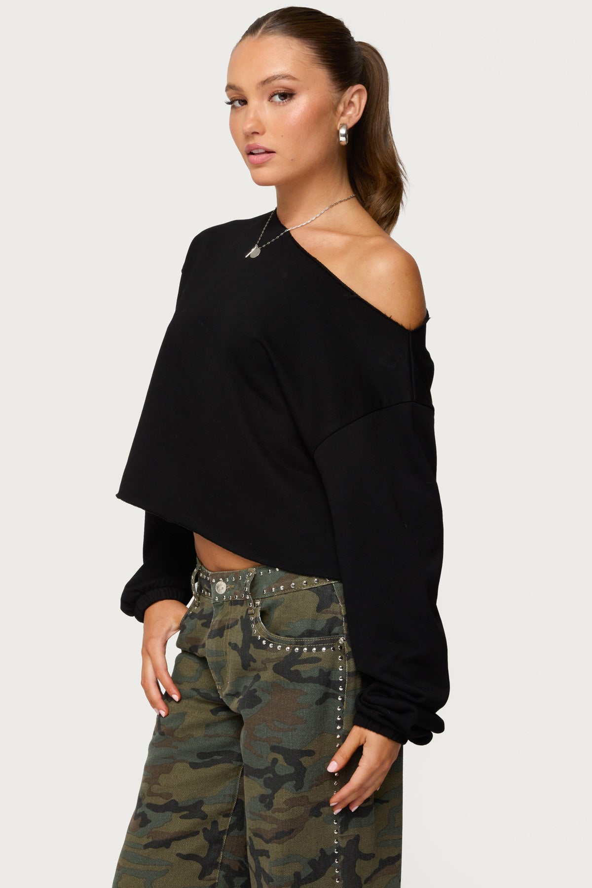 Aveline Off Shoulder Light Sweatshirt