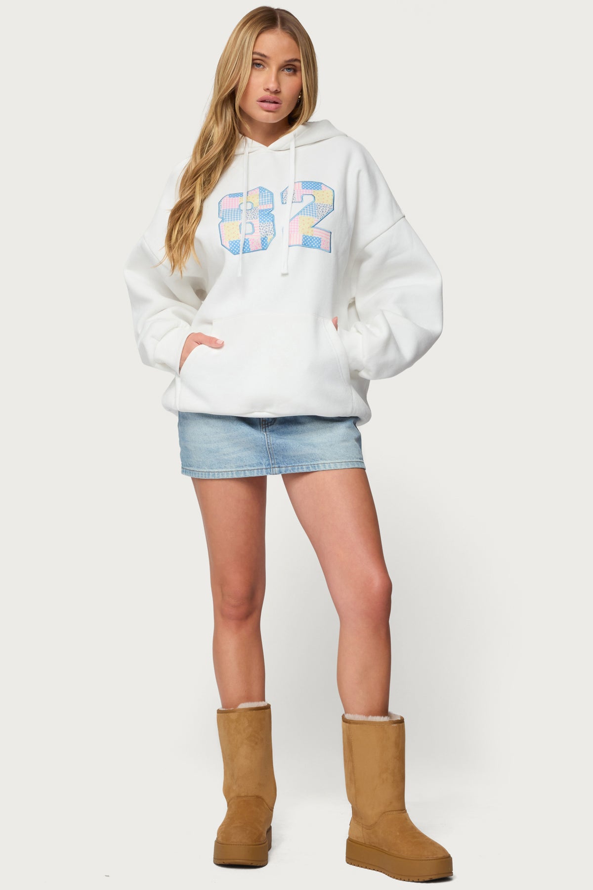 82 Oversized Hoodie