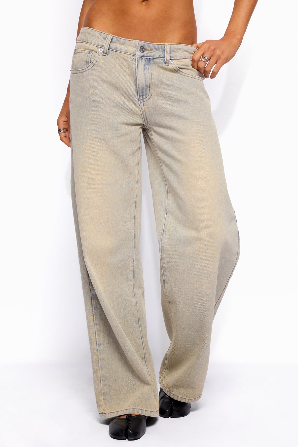 Raelynn Washed Low Rise Baggy Jeans