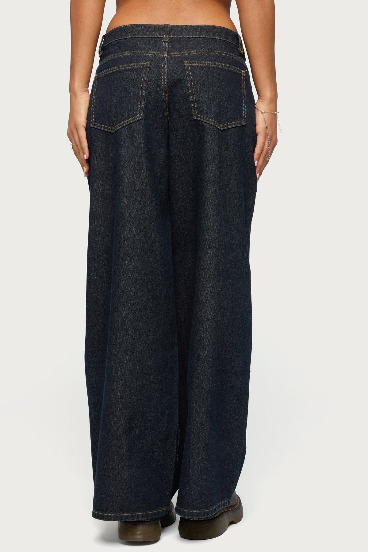 Pleated Low Rise Wide Leg Jeans