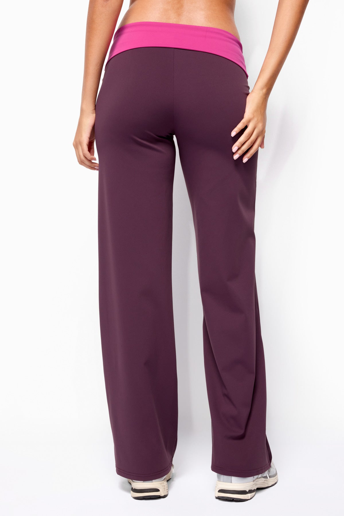 Dayna Contrast Foldover Straight Leg Pants