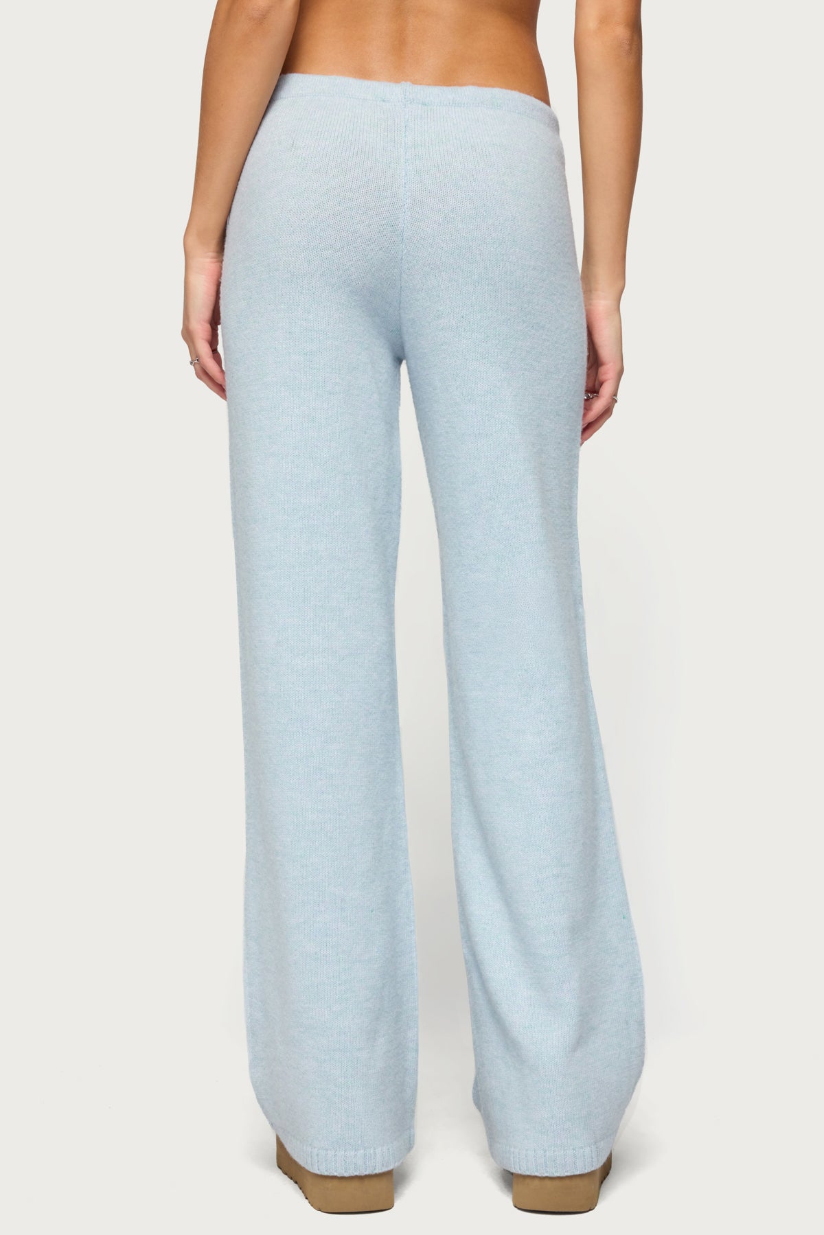 Cozy In Edikted Knit Pants