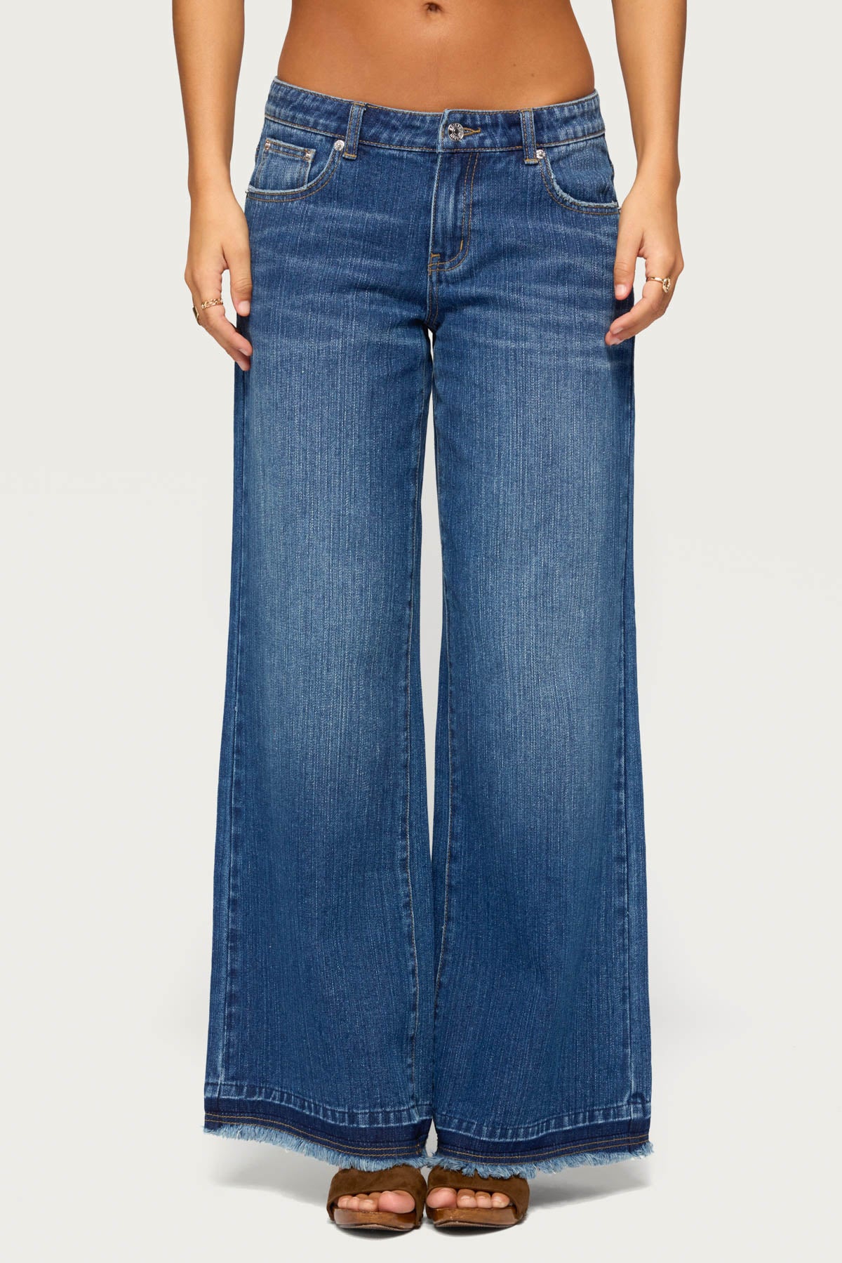 Sini Low Rise Peace Jeans