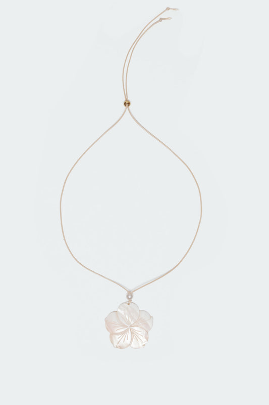 Beachy Flower Shell Cord Necklace