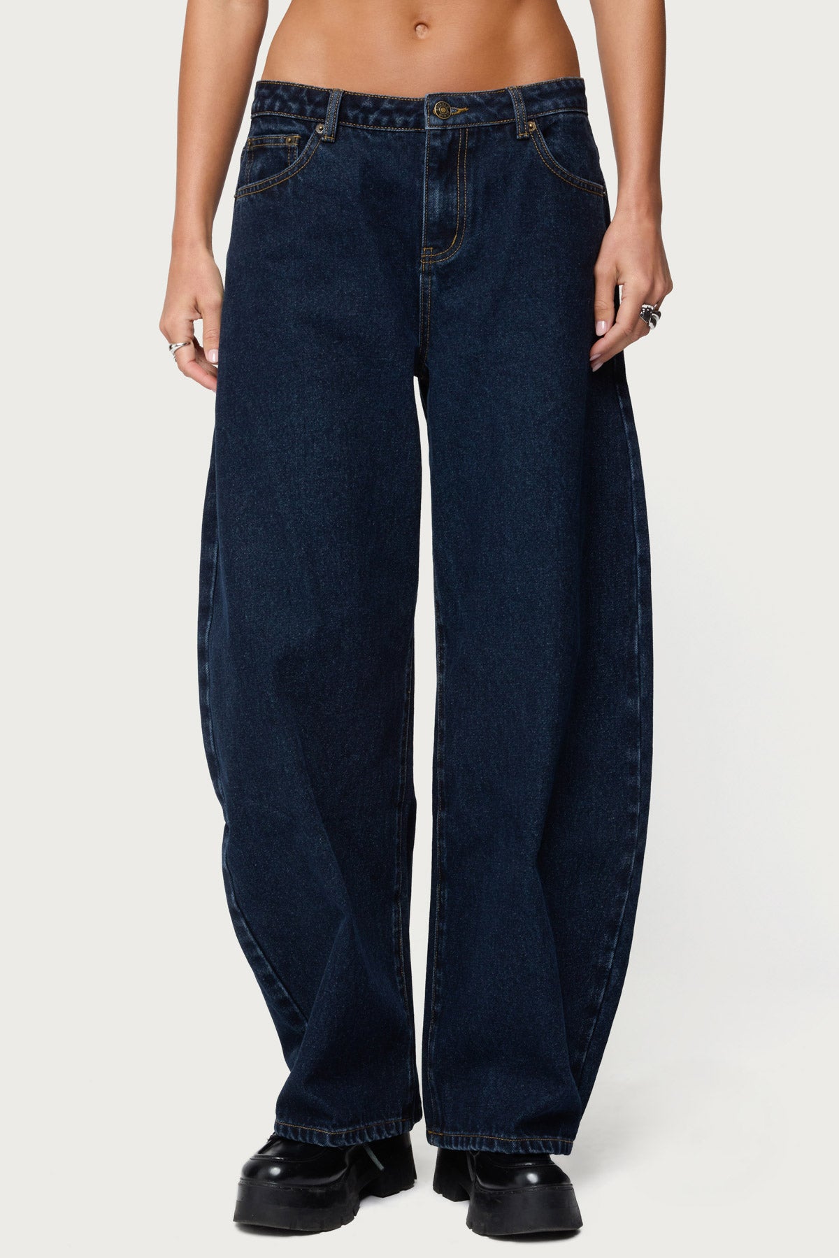 Jillian Low Rise Oversized Barrel Jeans