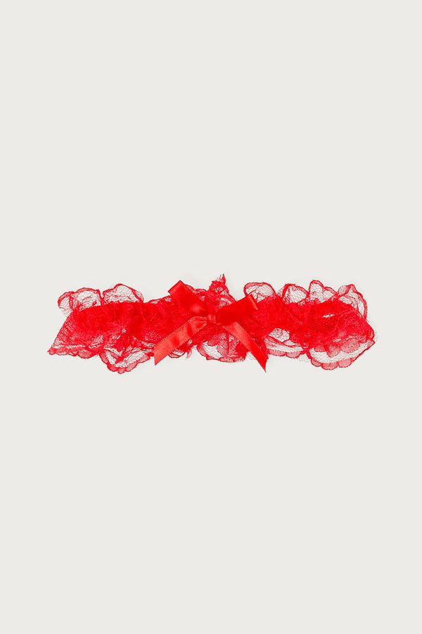Fatal Affair Lace Garter