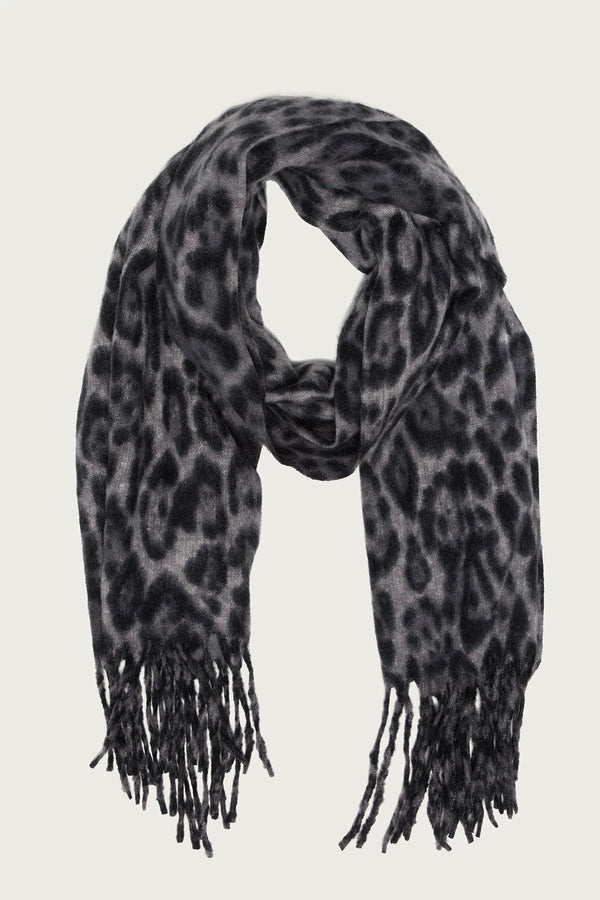 Chunky Leopard Scarf view 2