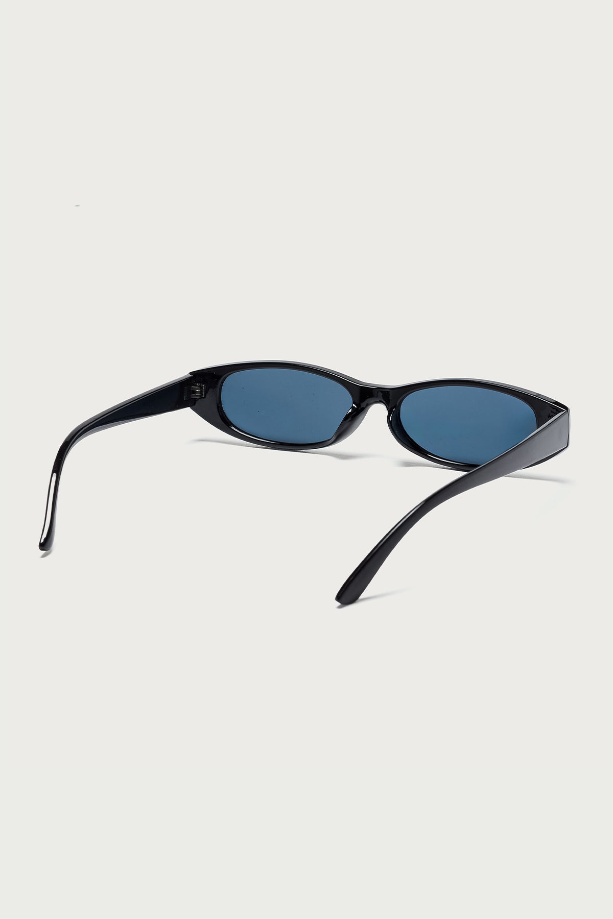 Ikonik Oval Sunglasses