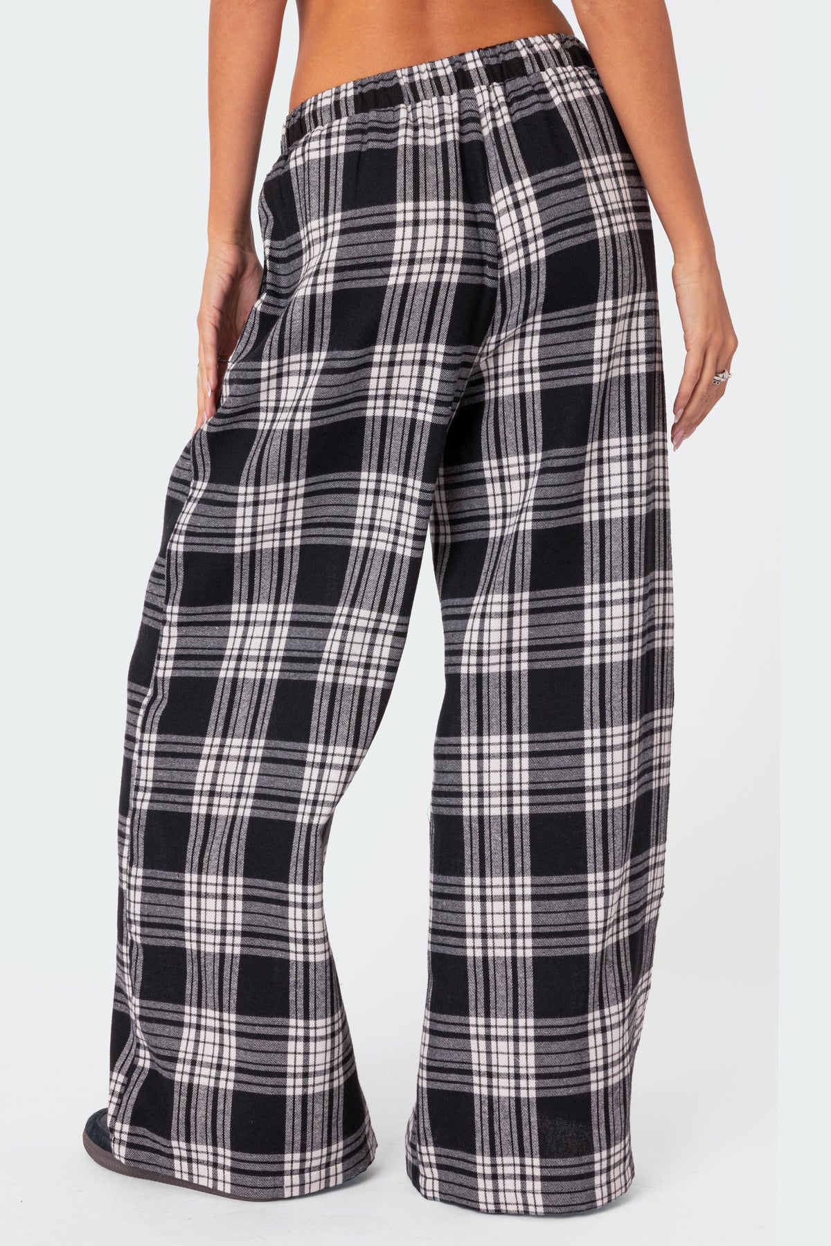 Lounge Around Plaid Wide Leg Pants – edikted