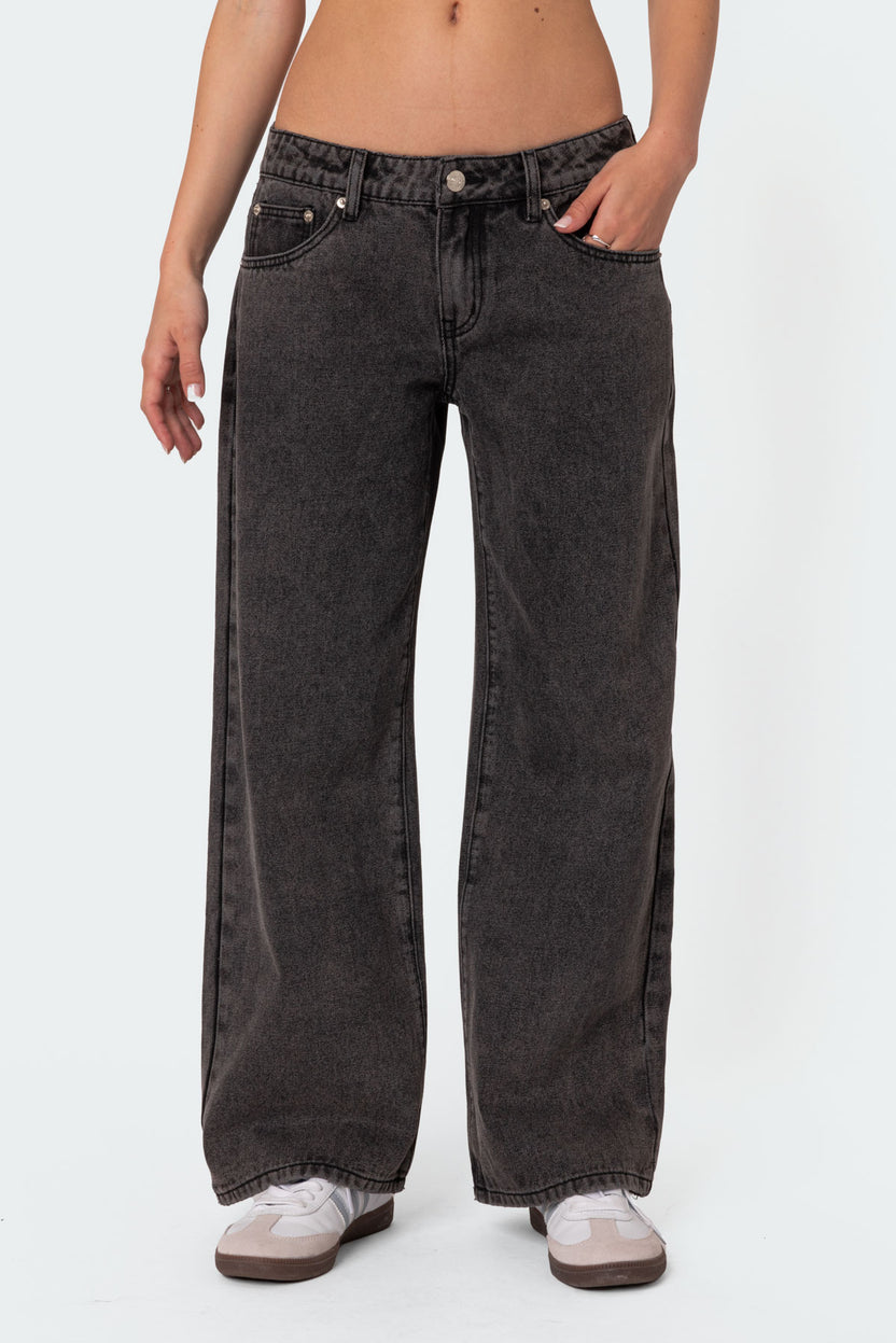 Petite Raelynn Washed Low Rise Jeans – edikted