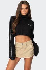 Embroidered Edge Cropped Turtle Neck Sweater