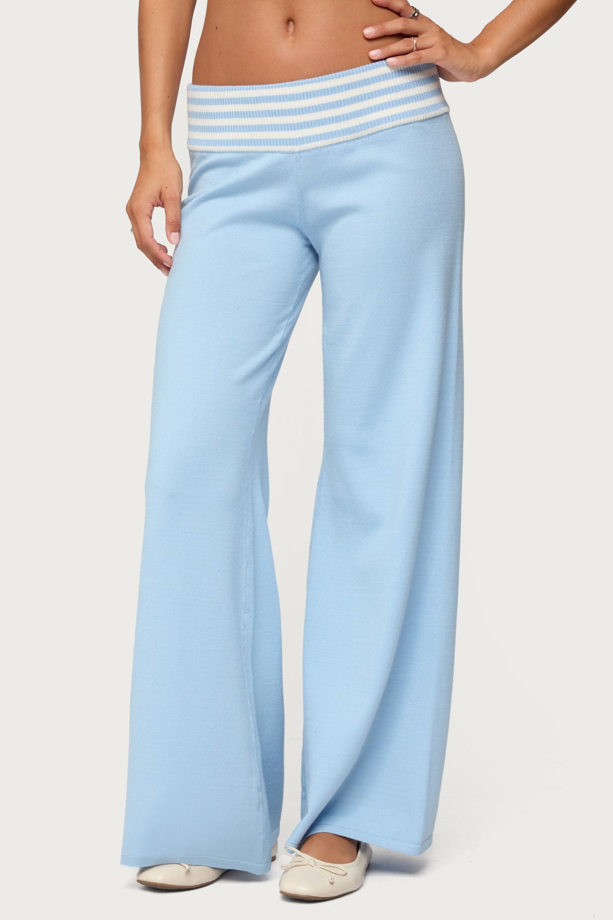 Clarisse Stripey Flared Knit Pants – edikted