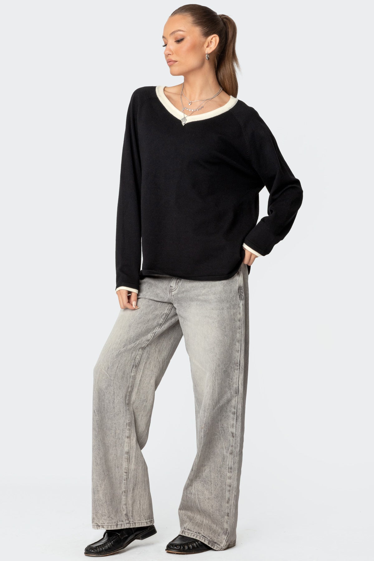 Contrast V Neck Knit Sweater