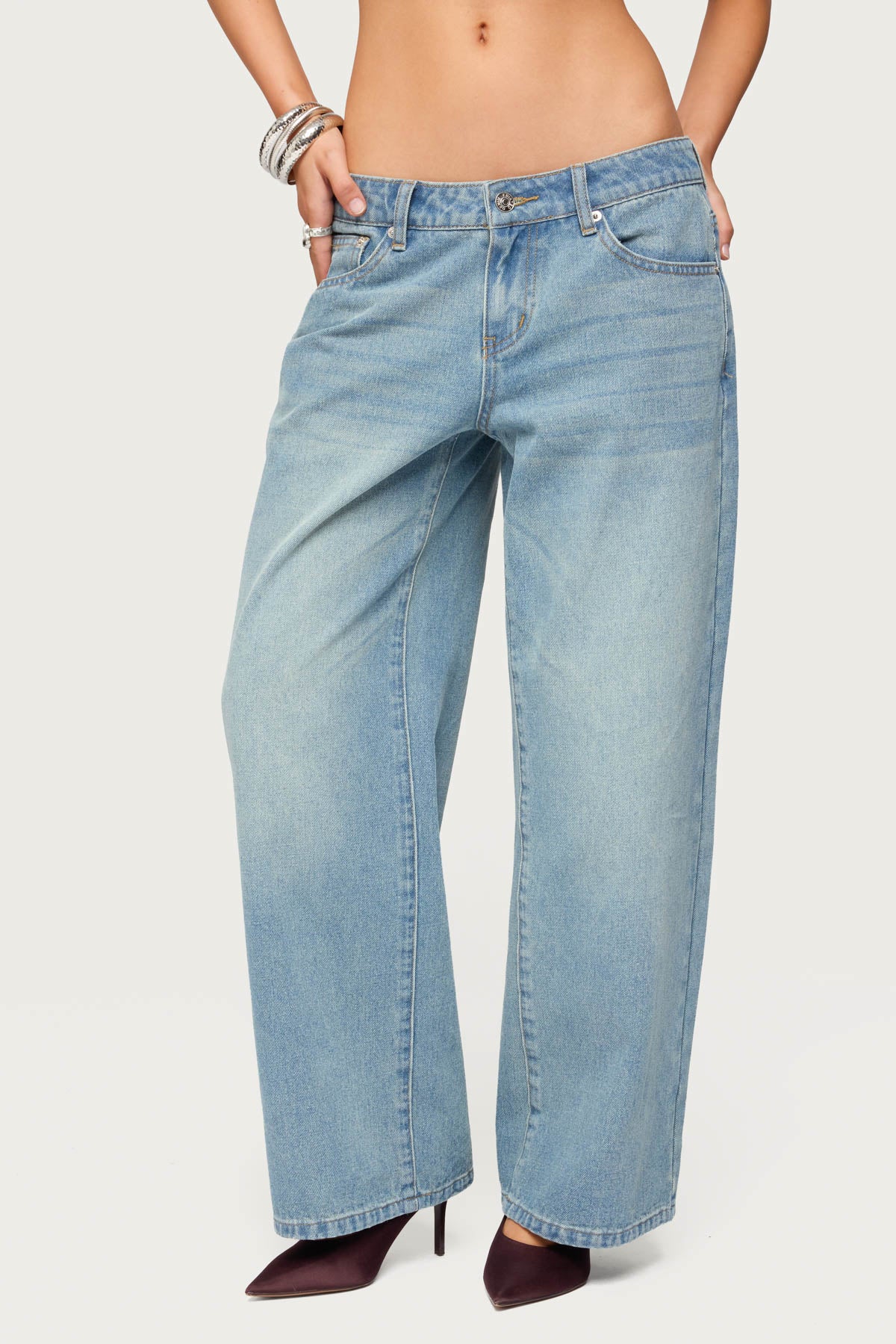 Petite Raelynn Washed Low Rise Baggy Jeans – edikted
