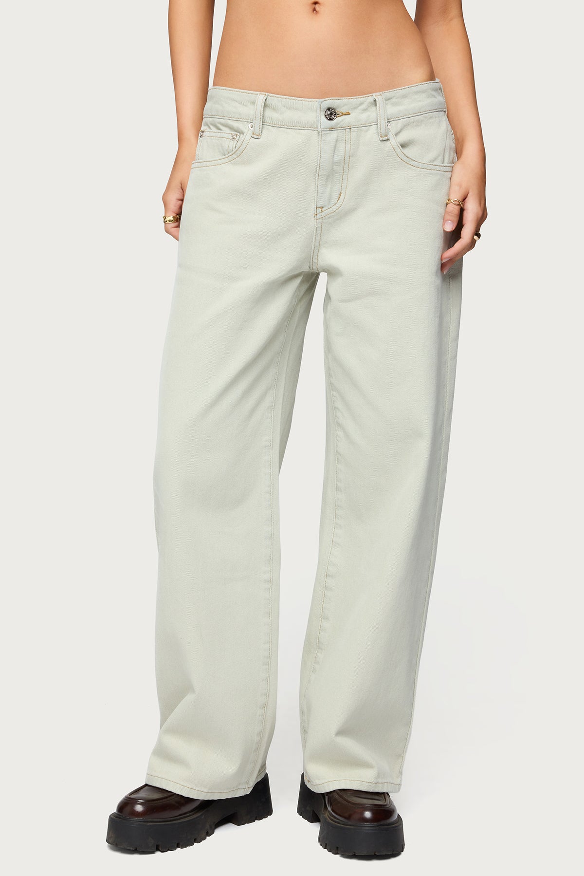 Petite Raelynn Washed Low Rise Jeans