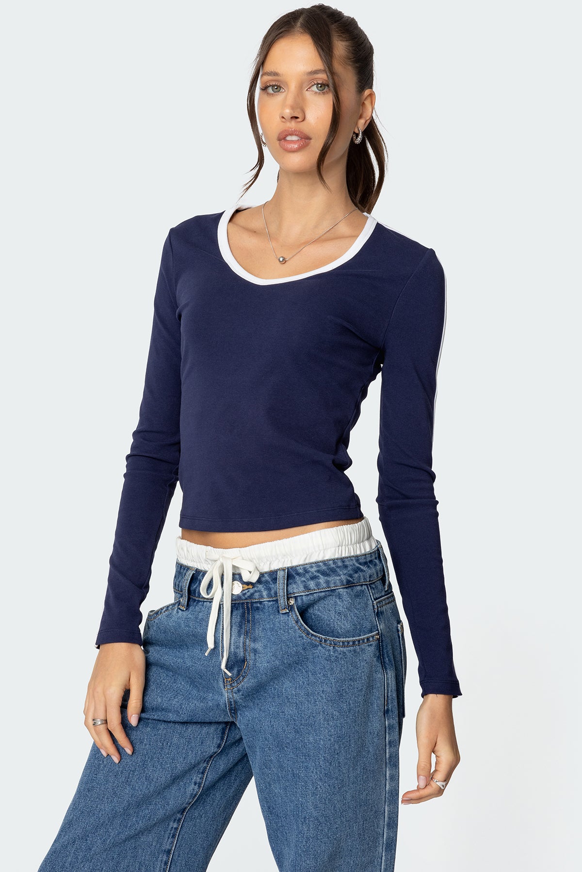 Contrast V Neck Long Sleeve T Shirt