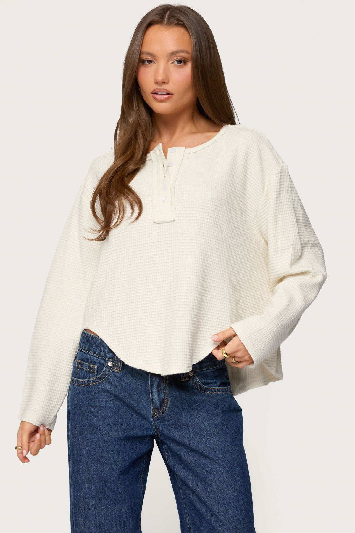 Alisia Oversized Waffle Henley Top – edikted
