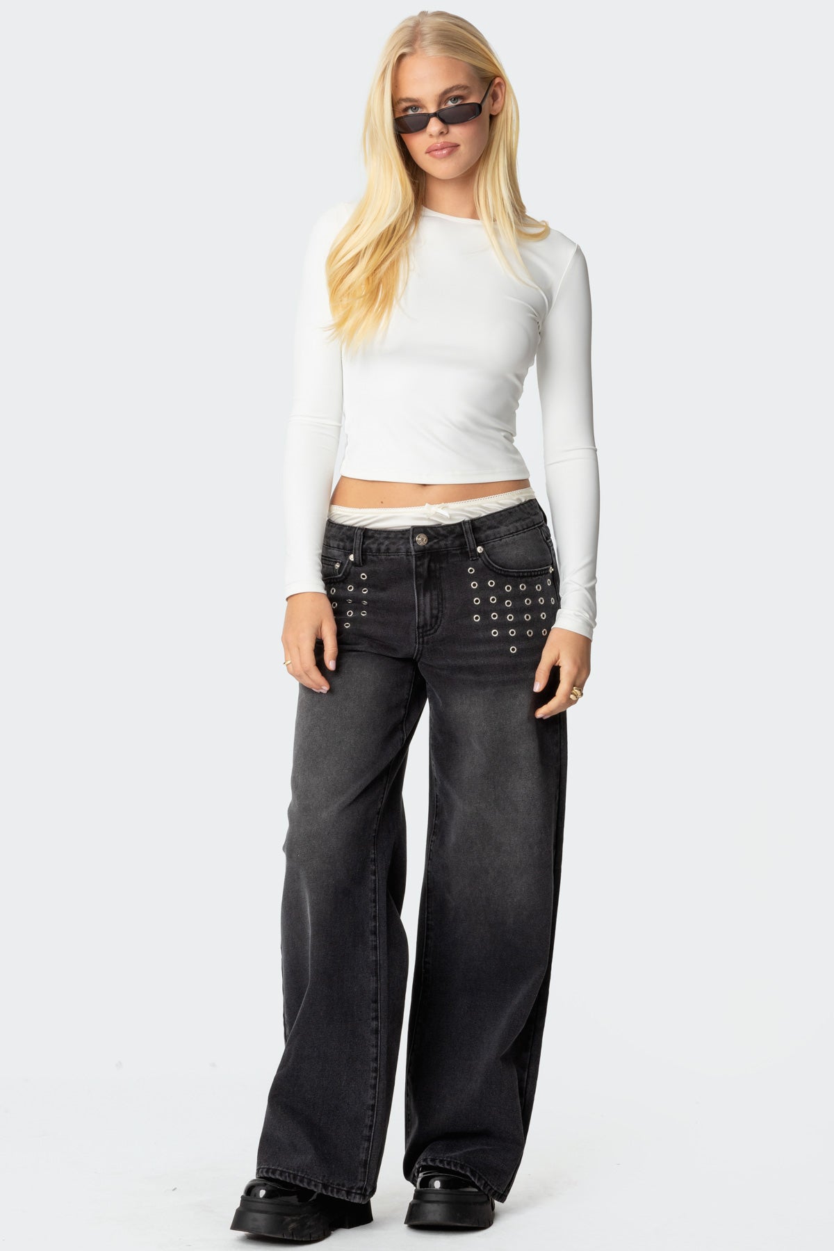 Grommet Low Rise Baggy Jeans