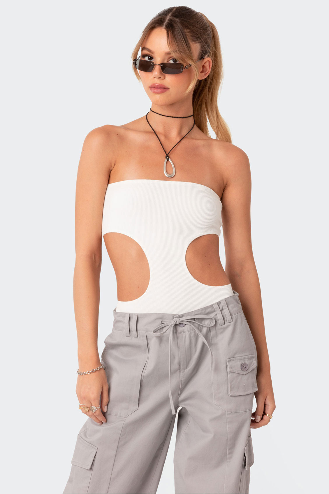 Vivie Ribbed Cut-Out Bodysuit