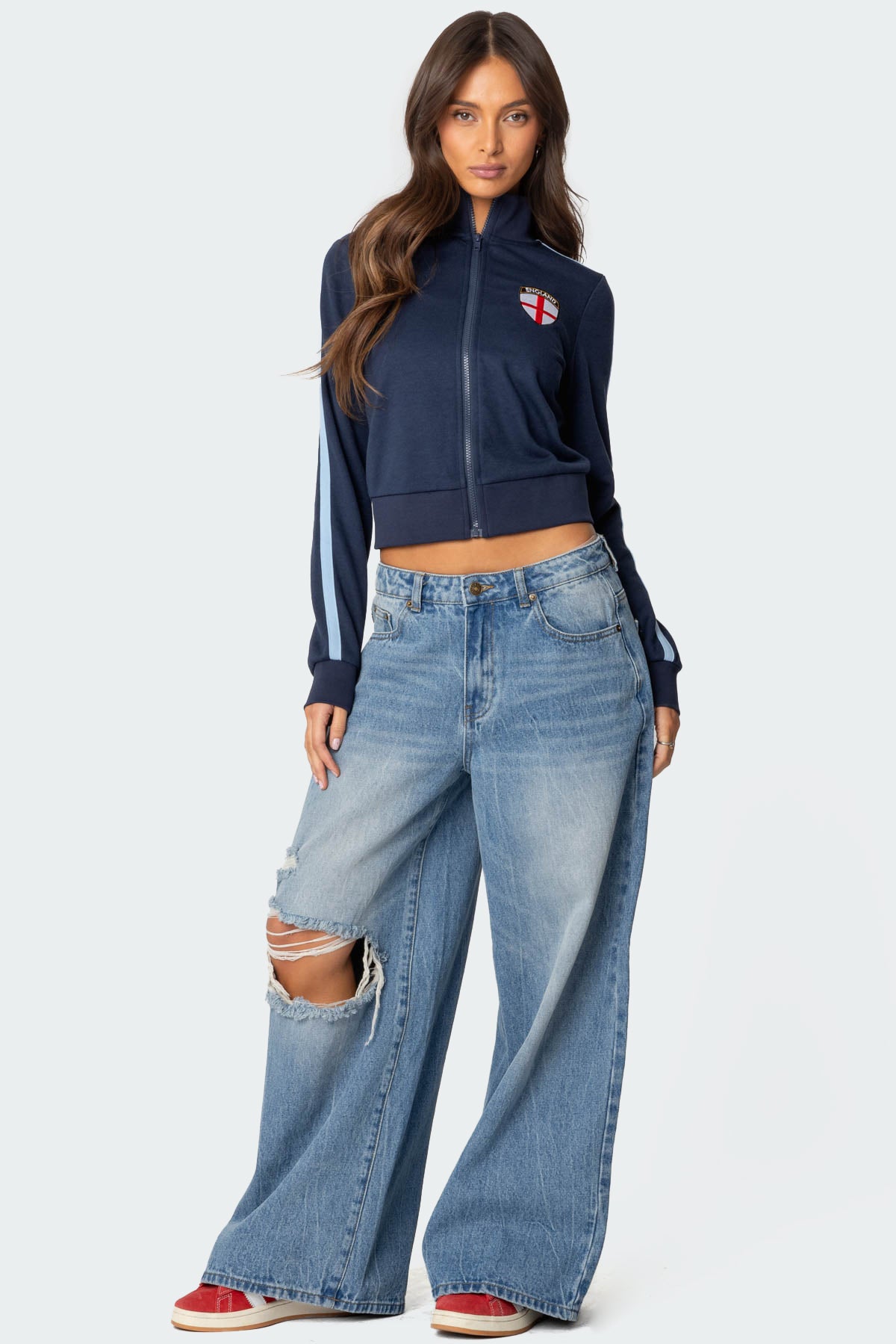 Distressed Low Rise Baggy Jeans