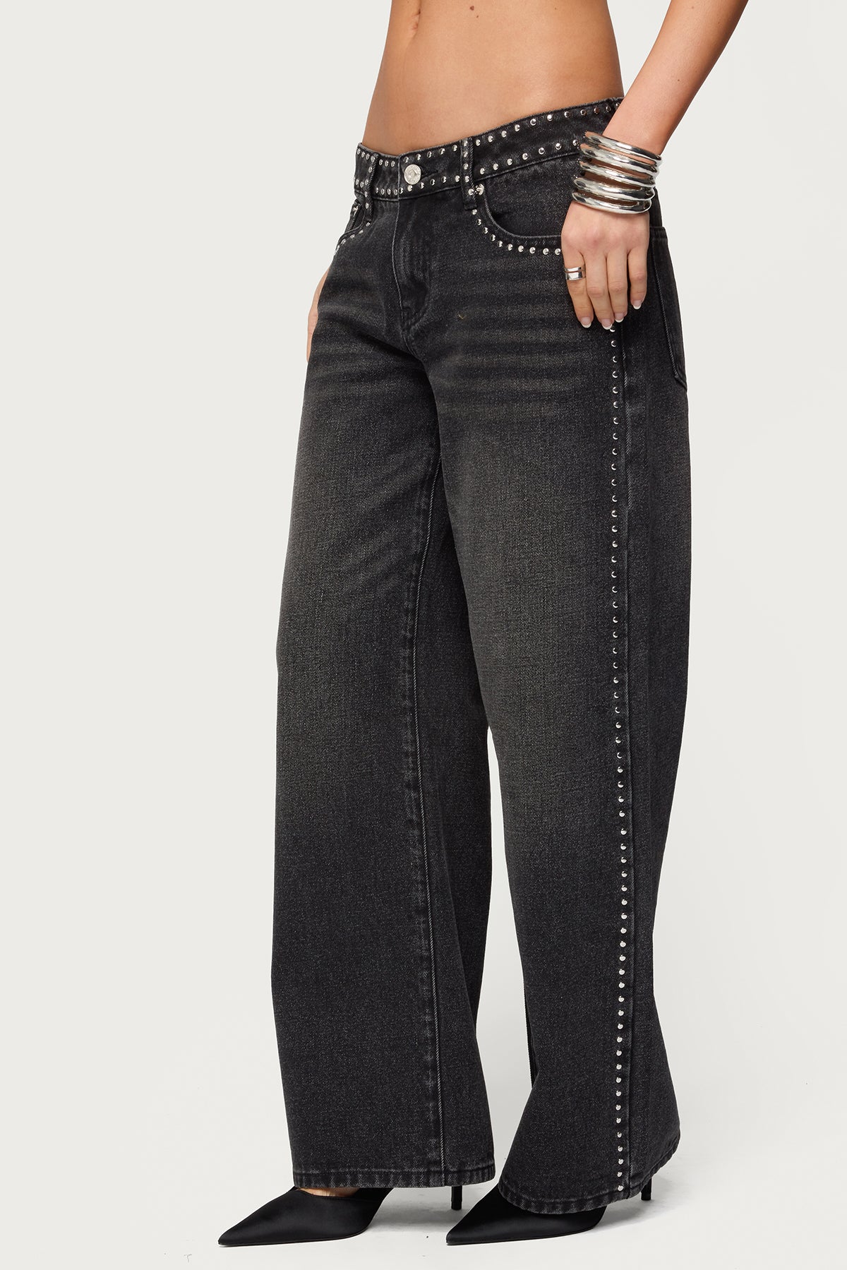 Petite Quincy Studded Low Rise Baggy Jeans