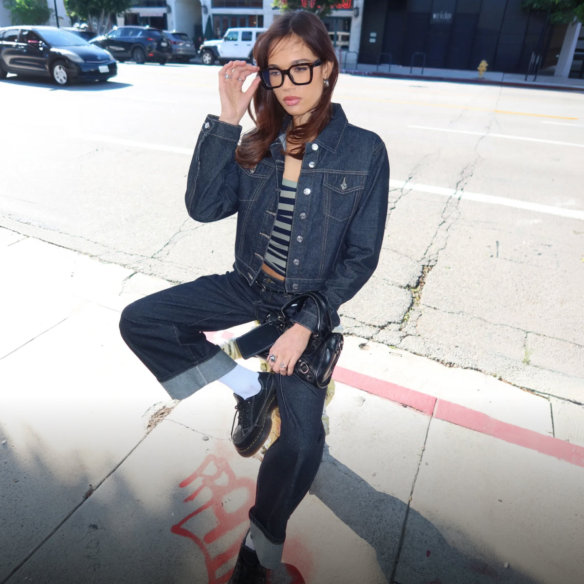 Super Baggy Belted Low Rise Jeans – edikted