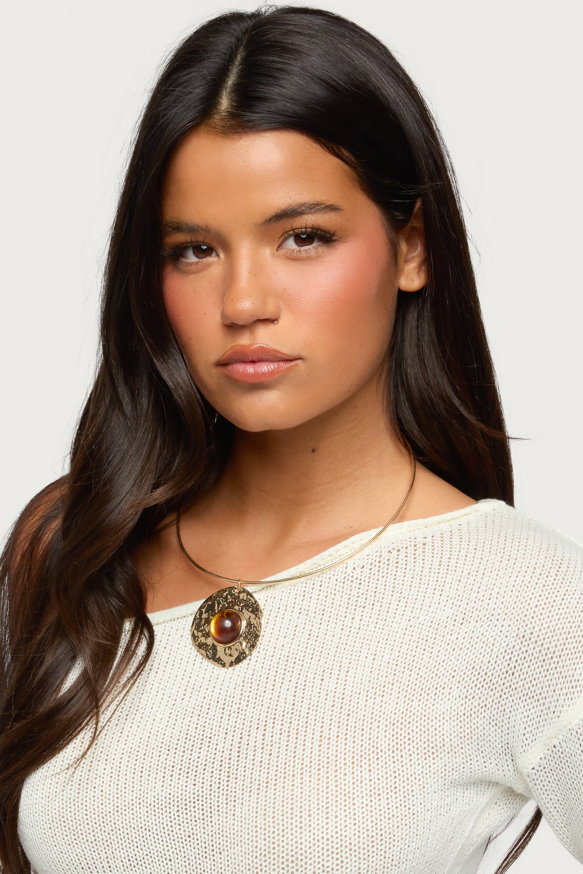 Textured Pendant & Stone Necklace