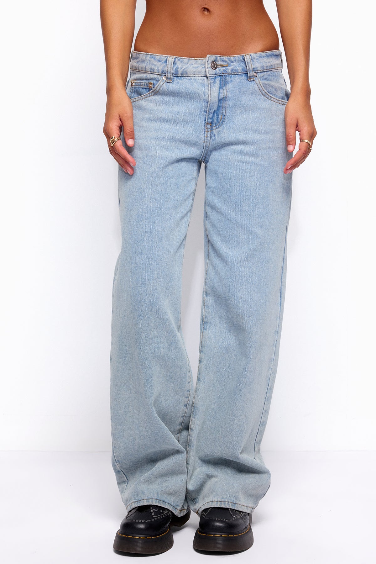 Raelynn Washed Low Rise Baggy Jeans