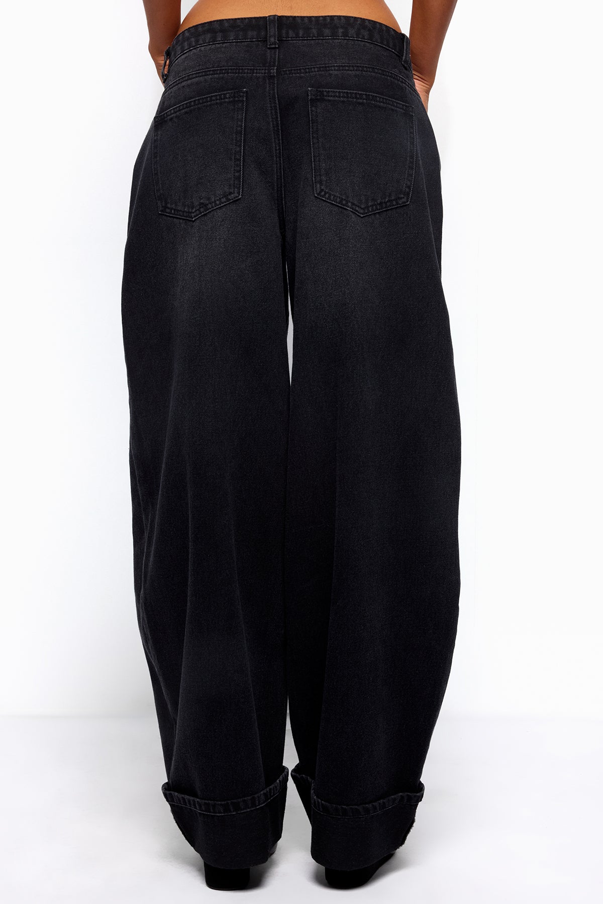 Kella Low Rise Baggy Jeans