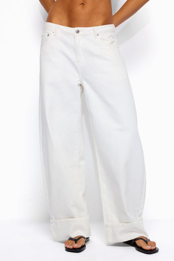Kella Low Rise Baggy Jeans