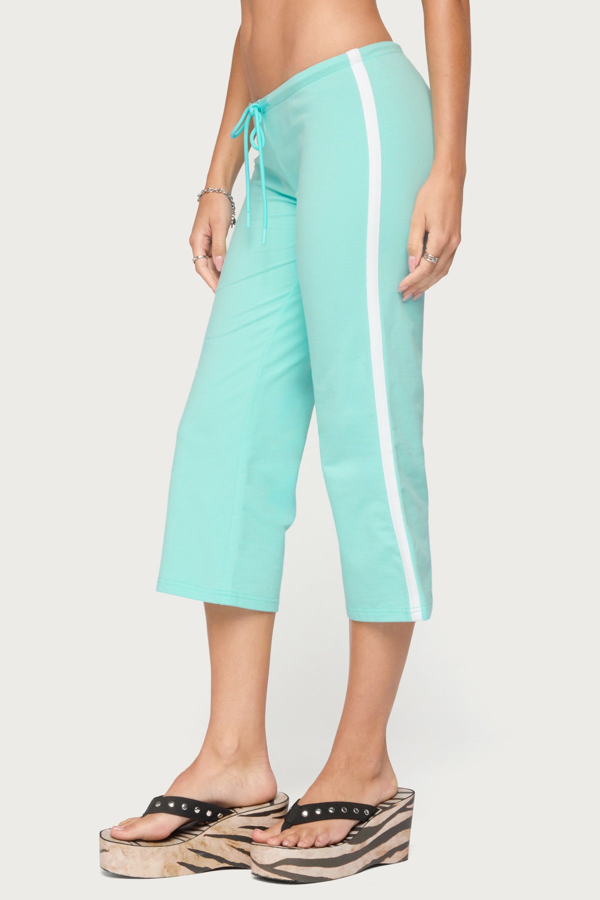 Milene Contrast French Terry Capri Pants