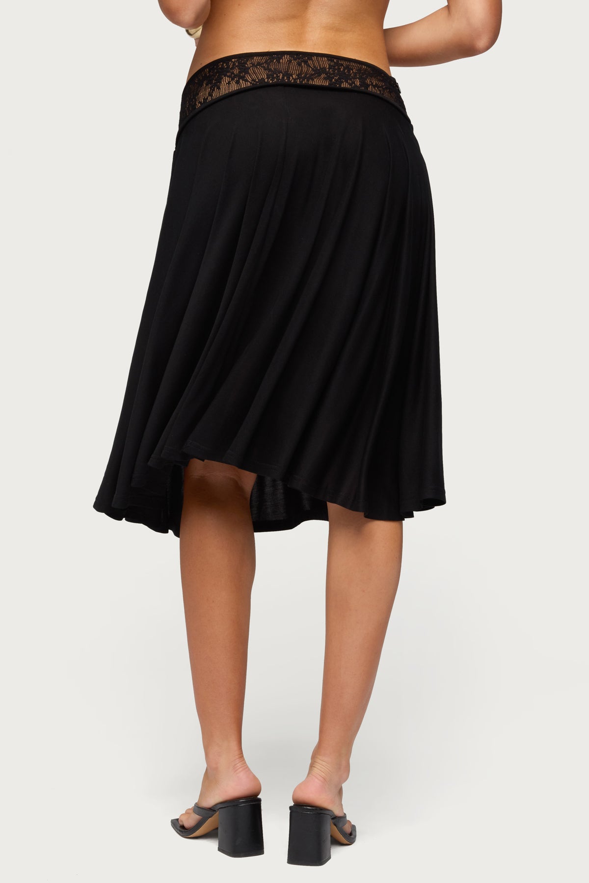 Winonah Crochet Waist Midi Skirt – edikted