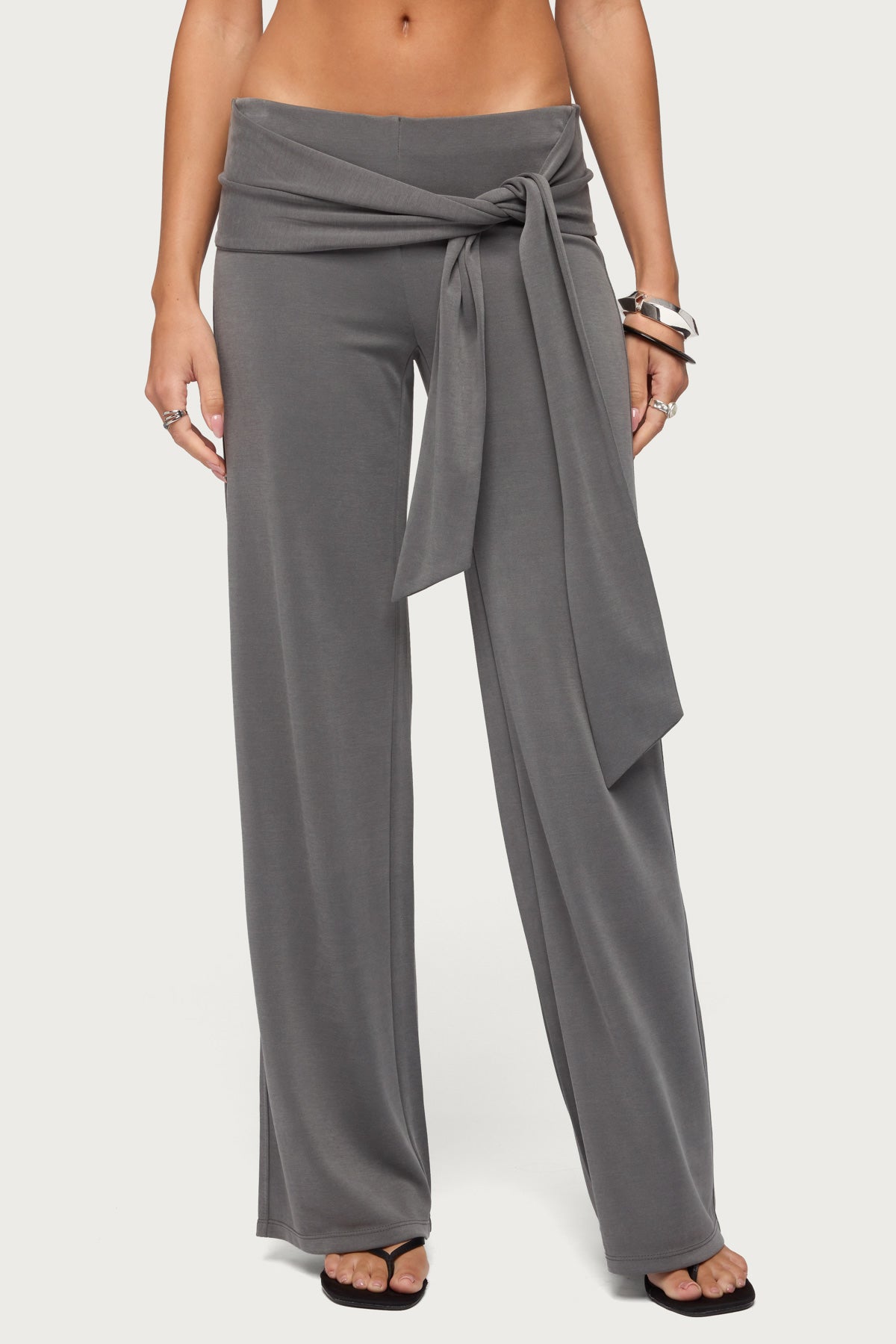 Xyla Straight Leg Tie Pants – edikted