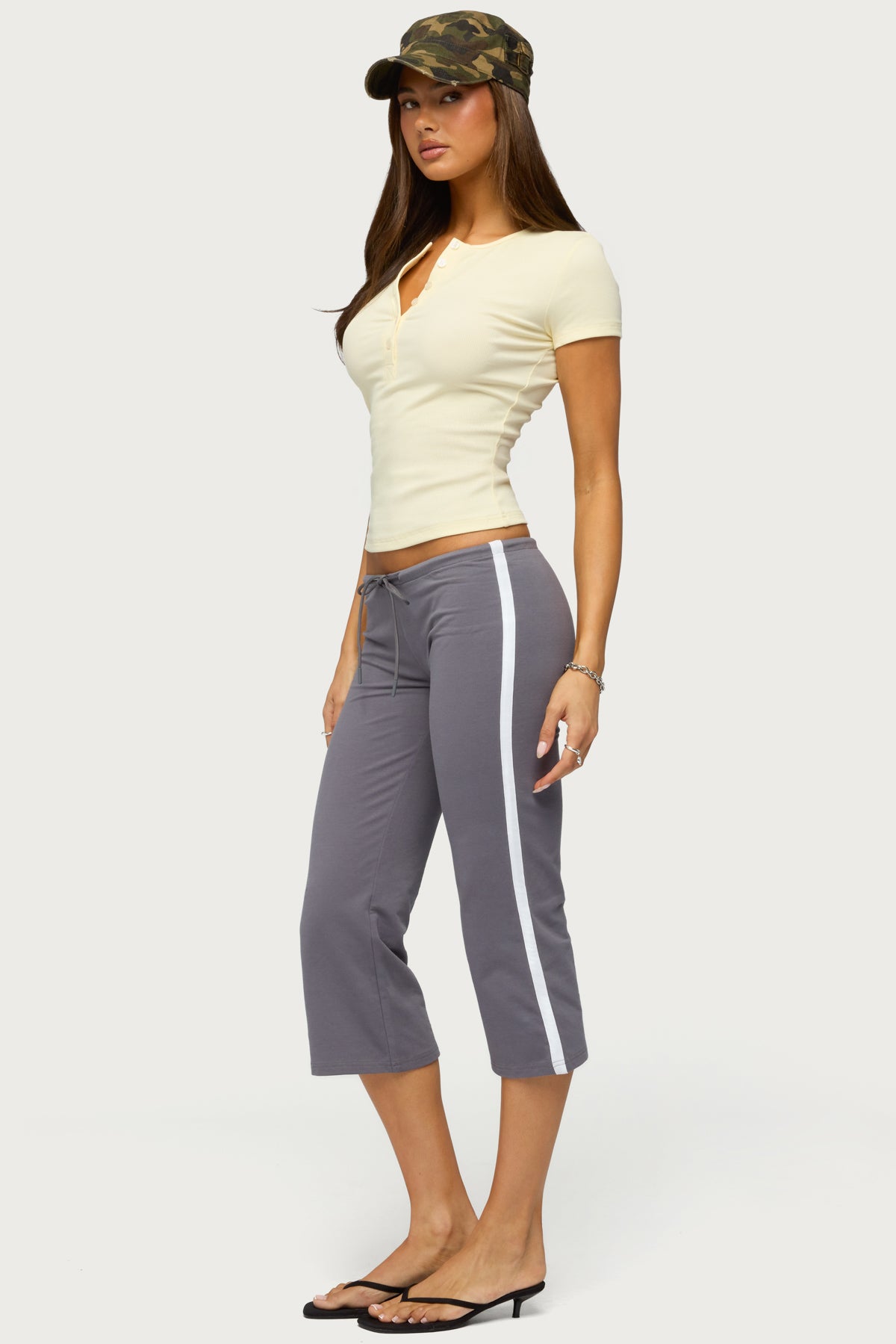 Milene Contrast Terry Capri Pants