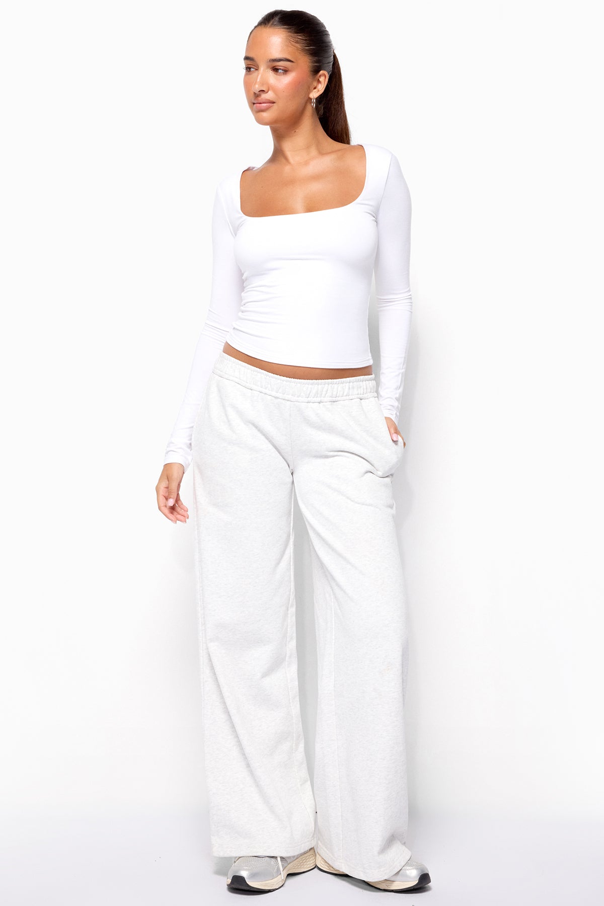 Jeana Scoop Neck Long Sleeve Top