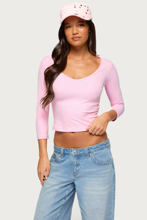 Lakia V Neck Three-Quarter Sleeve Top