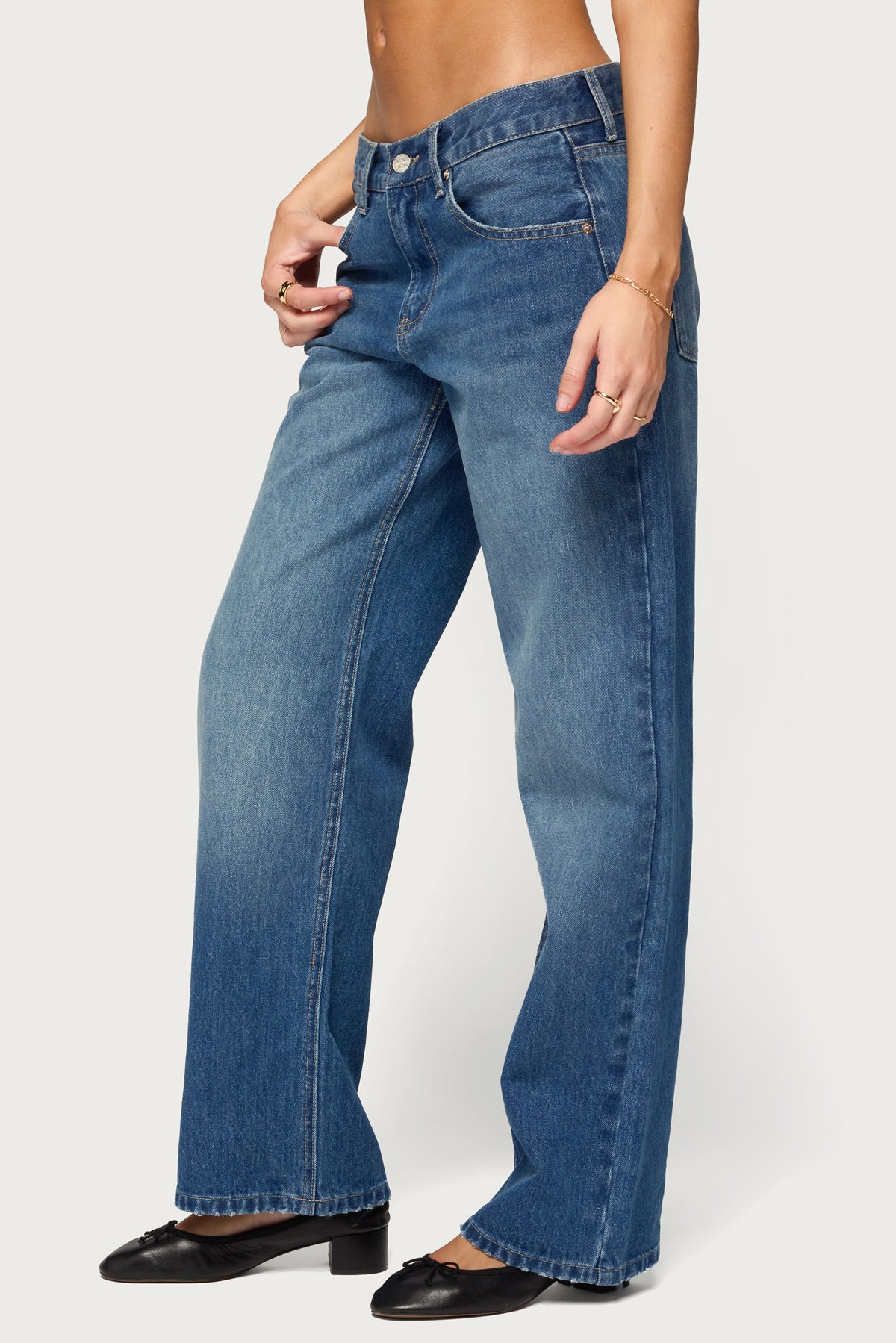 Arabella Low Rise Baggy Jeans