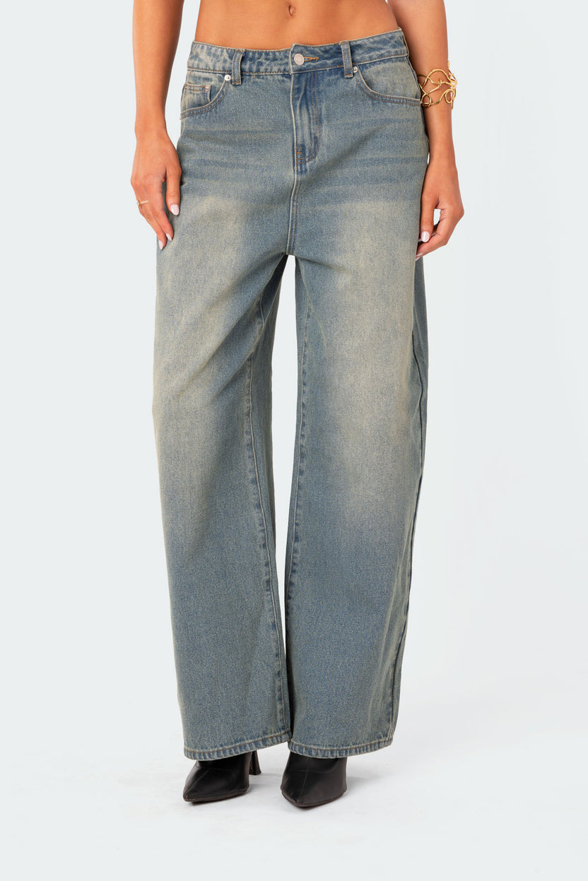 Braya Washed Low Rise Baggy Jeans – edikted